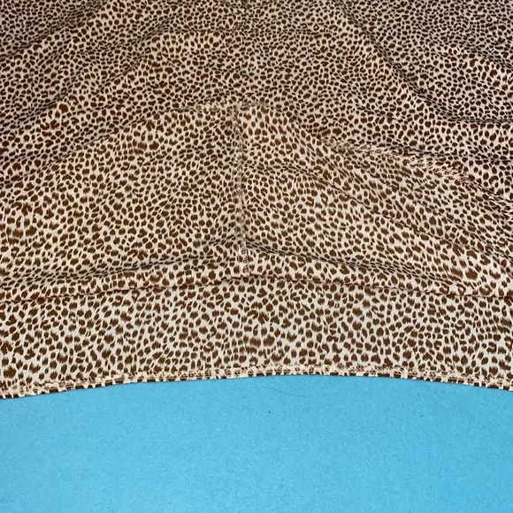 SHEIN Curve leopard print short batwing sleeve tie mockneck key hole NEW size 4X - Picture 6 of 13